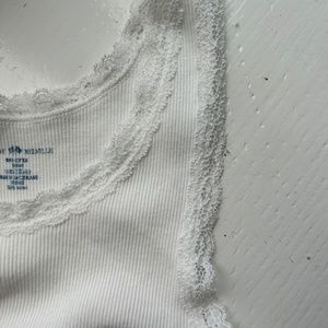 Brandy Melville-Lace ribbed top